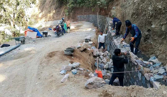 घोराही–घोरदौरा मार्ग : स्तरोन्नतिको काम हुँदै