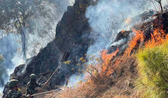 अध्यक्ष नेपालबाट खतिवडाको पार्थिव शरीरमा पार्टीको झण्डा ओढाएर श्रद्धाञ्जली