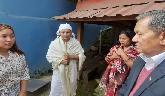 सञ्चारमन्त्री गुरुङद्वारा शोक व्यक्त