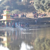 दाताको सहयोगले चलेको वेद विद्याश्रम