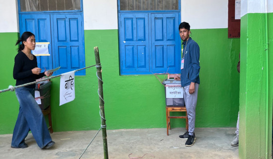 धौलागिरी बहुमुखी क्याम्पसमा शान्तिपूर्ण मतदान