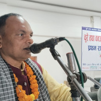 दशगजा नजिक युवक मृत फेला