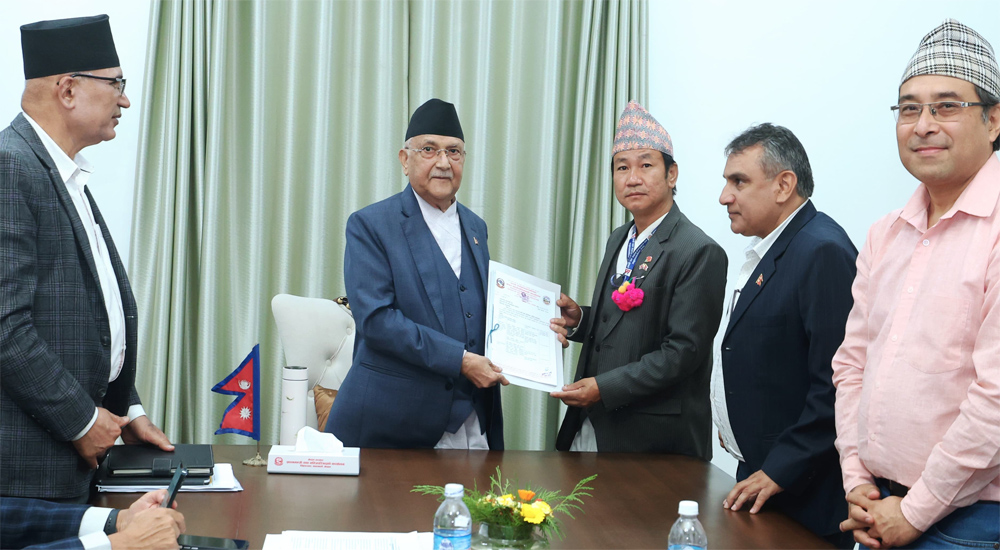धरानवासीलाई खानेपानीको प्रबन्ध गर्ने प्रक्रिया अघि बढ्यो : प्रधानमन्त्री ओली