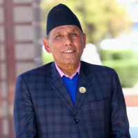 बहुमत जुटाउन मुख्यमन्त्री शाहको दौडधुप