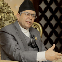 बहुमत जुटाउन मुख्यमन्त्री शाहको दौडधुप