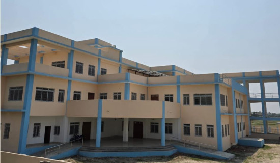 अस्पताल भवन निर्माण अन्तिम चरणमा