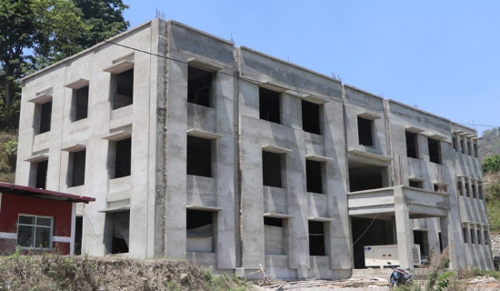 चन्द्रकोटको प्रशासकीय भवन निर्माणमा ढिलाई