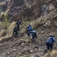 डुम्रे–बेँसीसहर–चामे सडक अवरुद्ध