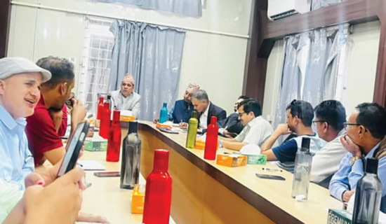क्वारेन्टाइन स्थापना गर्न माग