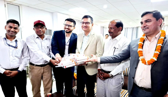 गुणस्तरीय स्वास्थ्य सेवा प्रदान गर्न सरकार क्रियाशिल छ : स्वास्थ्यमन्त्री