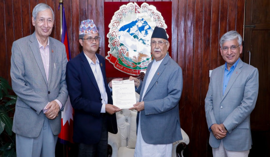 प्रधानमन्त्रीसमक्ष प्युठानको विकासका निम्ति बजेट व्यवस्था गर्न सांसद थापाको आग्रह