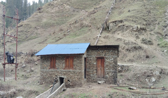 एक वर्षदेखि स्वास्थ्य केन्द्र डाक्टरविहीन