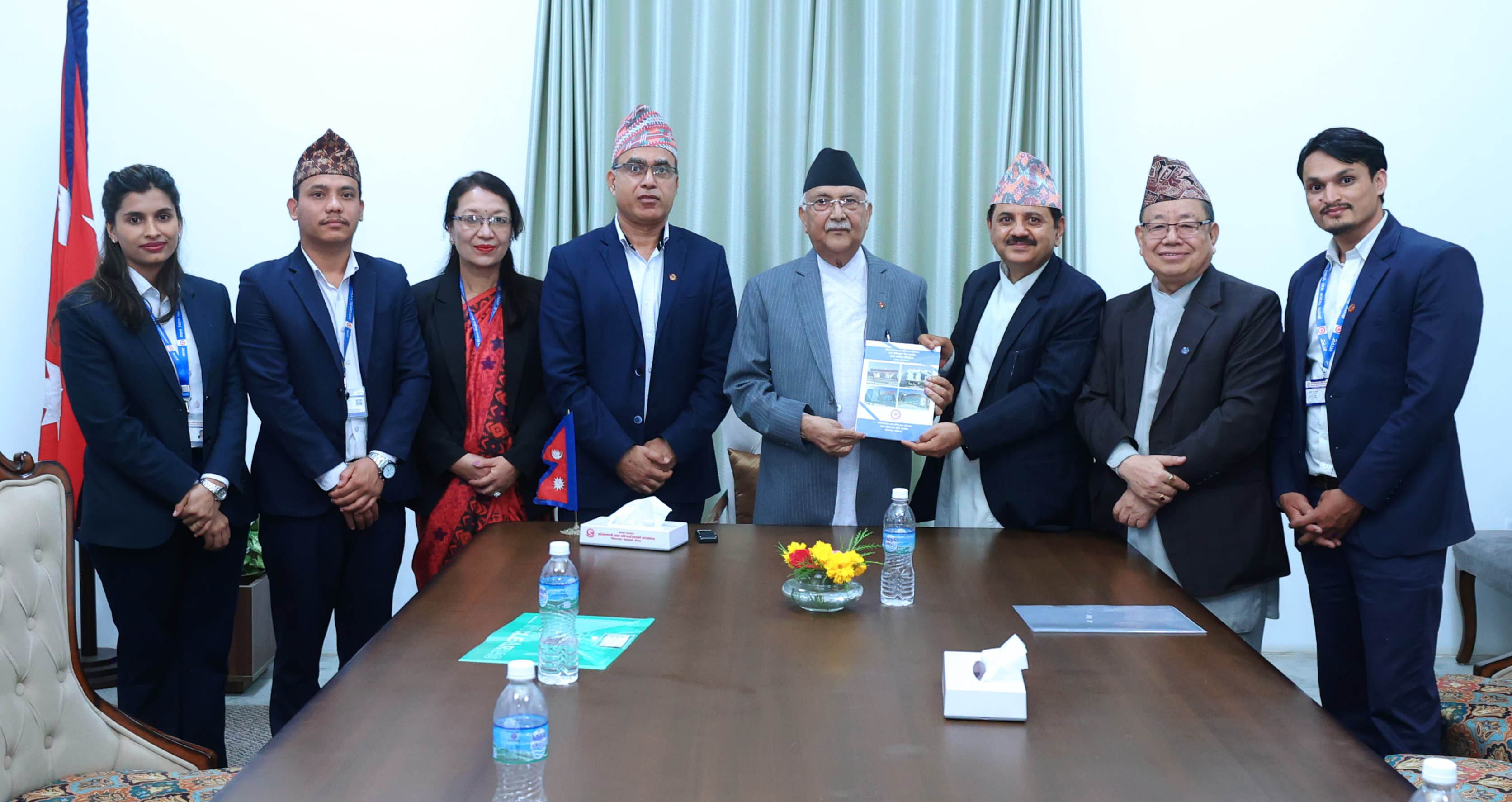 प्रधानमन्त्रीसमक्ष नाष्टको सेवा आयोगको प्रतिवेदन पेस