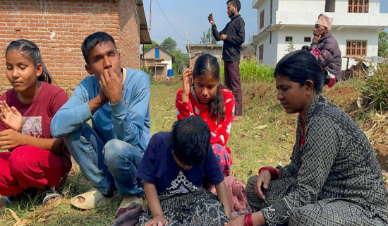 सहयोग जुटाएर एकाघरका चार दृष्टिविहीनलाई आवास बनाइँदै