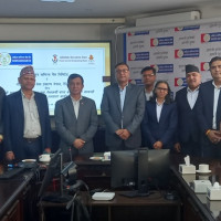 फोन सम्पर्क गर्न रुख चढ्नुपर्ने बाध्यता