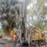 राधाकृष्ण मन्दिरबाट बिरुवाटार जाने सडक कालोपत्रे सुरु