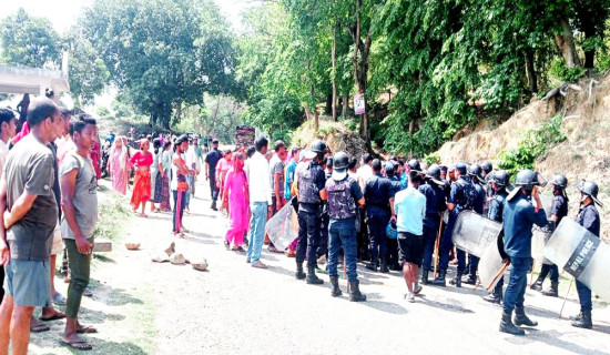 बाँकेमा बसले मोटरसाइकललाई ठक्कर दिँदा एकको मृत्यु