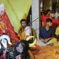 गणतन्त्र संस्थागत गर्न राजनीतिक स्थिरता आवश्यक