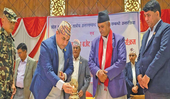 कपिलबस्तुको भिक्षुचोकमा नमूना चौमुखे गेटको निर्माण कार्य शुरु