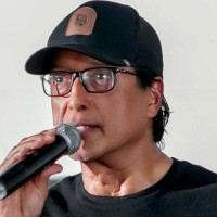 क्यान्सरबारे जनचेतना जगाउन फेशन शो (फोटो फिचर)