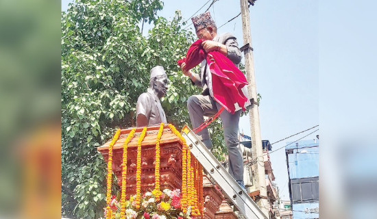 शताब्दीपुरुष जोशीको सालिक अनावरण