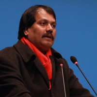 गहुँ चुट्ने ग्राब्री हराउँदै
