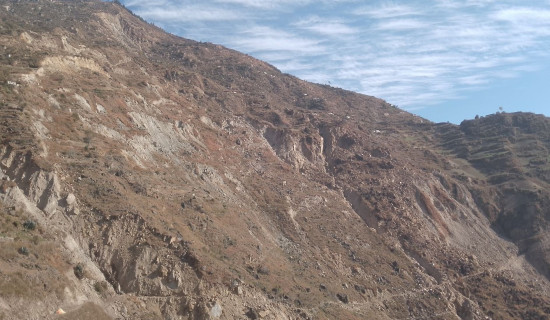 भिरालो बस्तीका स्थानीयवासीलाई डरैडरको बास