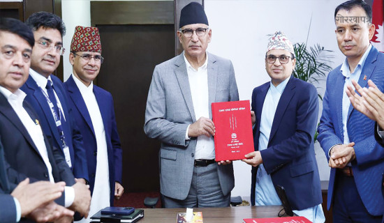 काँग्रेस नेता भण्डारीको निवासमा ग्याँस सिलिन्डर विस्फोट, दुई घाइते