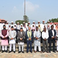 ओझेलमा पर्दै स्थानीय सीप