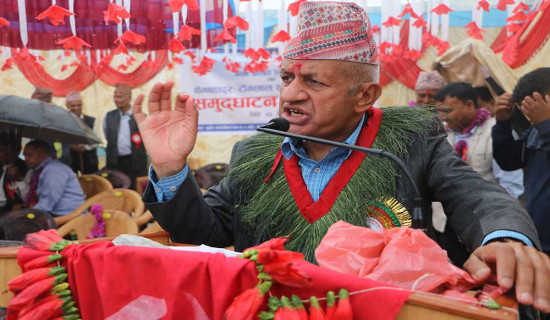 रेडियोको प्रभावकारितालाई अझै फैलाउनुपर्छ : मुख्यमन्त्री अधिकारी