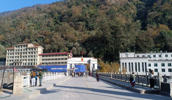 तातोपानीबाट अवैध सामानको ओसारपसार