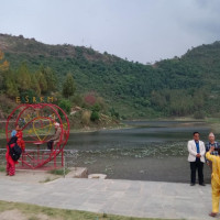 सुत्‍न छाड्‍यो 'ठमेल'