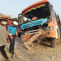 अर्थतन्त्र बचाउने मौद्रिक नीति आउँछ : गभर्नर अधिकारी