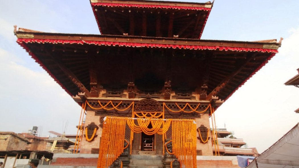 ९० सालको भूकम्पमा भत्किएको लक्ष्मीनरसिंह मन्दिर पुनःनिर्माण