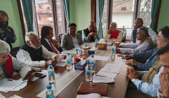 बजेट र भूमि विधेयकबारे छलफल गर्न लोकतान्त्रिक मोर्चाको बैठक जारी