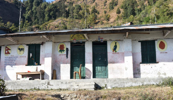 विद्यार्थीभन्दा शिक्षक बढी,बेनीका दुई विद्यालय बन्द