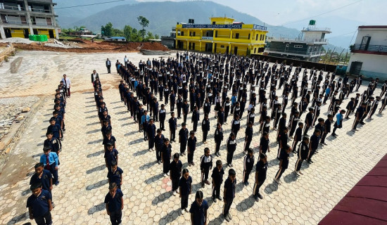 निजीमा भन्दा सामुदायिक विद्यालयमा विद्यार्थीको भिड