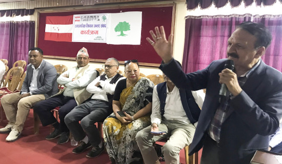 वर्षाका कारण सडक बिग्रिँदा नागरिकलाई सास्ती