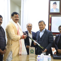 वर्षाका कारण सडक बिग्रिँदा नागरिकलाई सास्ती