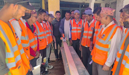 तराईबाट पहाड गएर सिप सिकाउँदै