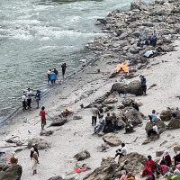 निर्यात उछालेको तेलको आयात झन् धेरै