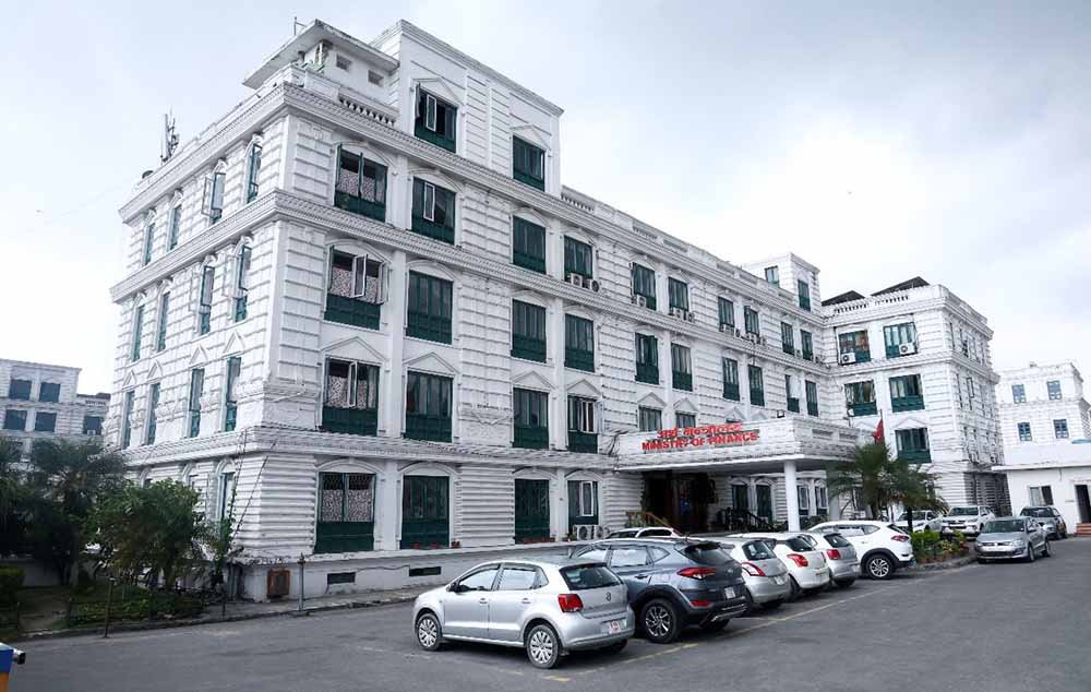 बजेट निर्माणलाई ध्यानमा राख्दै अर्थ मन्त्रालय प्रवेशमा कडाइ