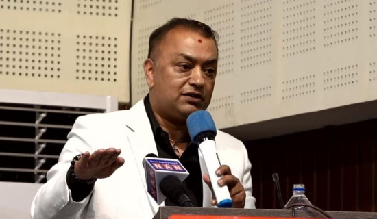 गरिबी चमत्कारी ढंगले घटेको छ : महामन्त्री थापा