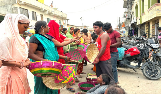 वटसावित्री पर्वका लागि सामग्री किनमेल