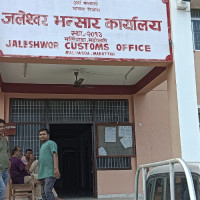 वैदेशिक रोजगार : श्रम स्वीकृति लिनेको सङ्ख्या घट्दो