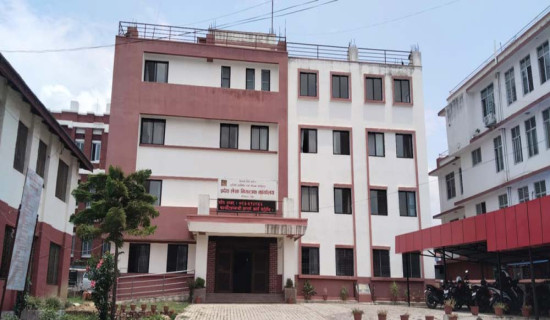 चालु बजेट खर्च पैँतिस प्रतिशत मात्र