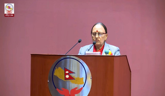 संविधान कार्यान्वयनका लागि कानुन निर्माण गरी कार्यान्वयन गर्न माग