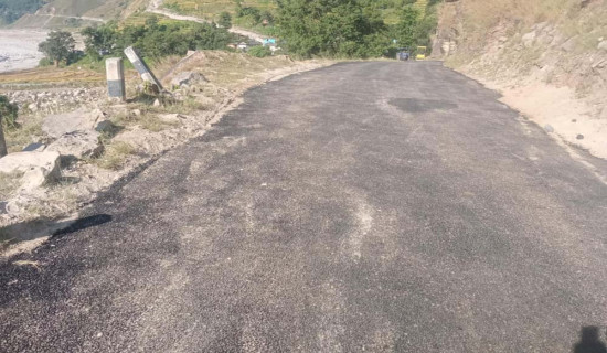 गणतन्त्रको उपलब्धि मोटरबाटो