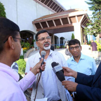 ‘ब्रेक थ्रु’ पर्खिरहेको अर्थतन्त्र