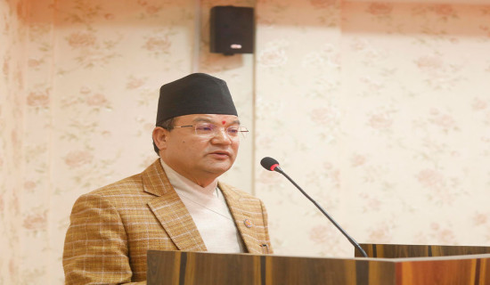 जलवायु सङ्कट समाधानका उपायहरू तत्काल कार्यान्वयन गर्नुपर्छ: मन्त्री ठकुरी